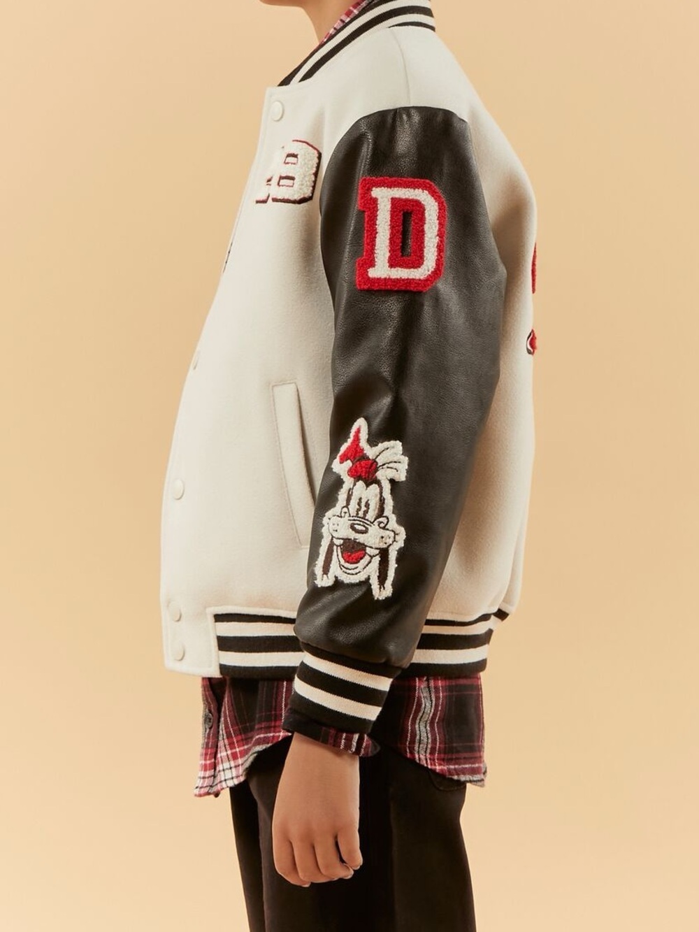 Disney x Forever 21 Mickey & Friends Varsity Jacket Cream Kids Boys 13/14 XL - Picture 3 of 10
